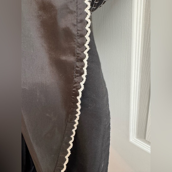 Leifsdottir Black with White Quilt Stitching Sleeveless Mini Dress - Picture 11 of 11